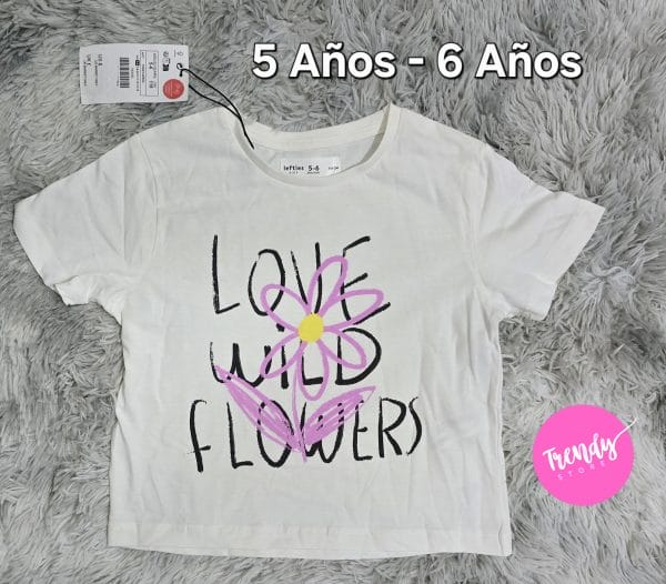Blusa blanca flor